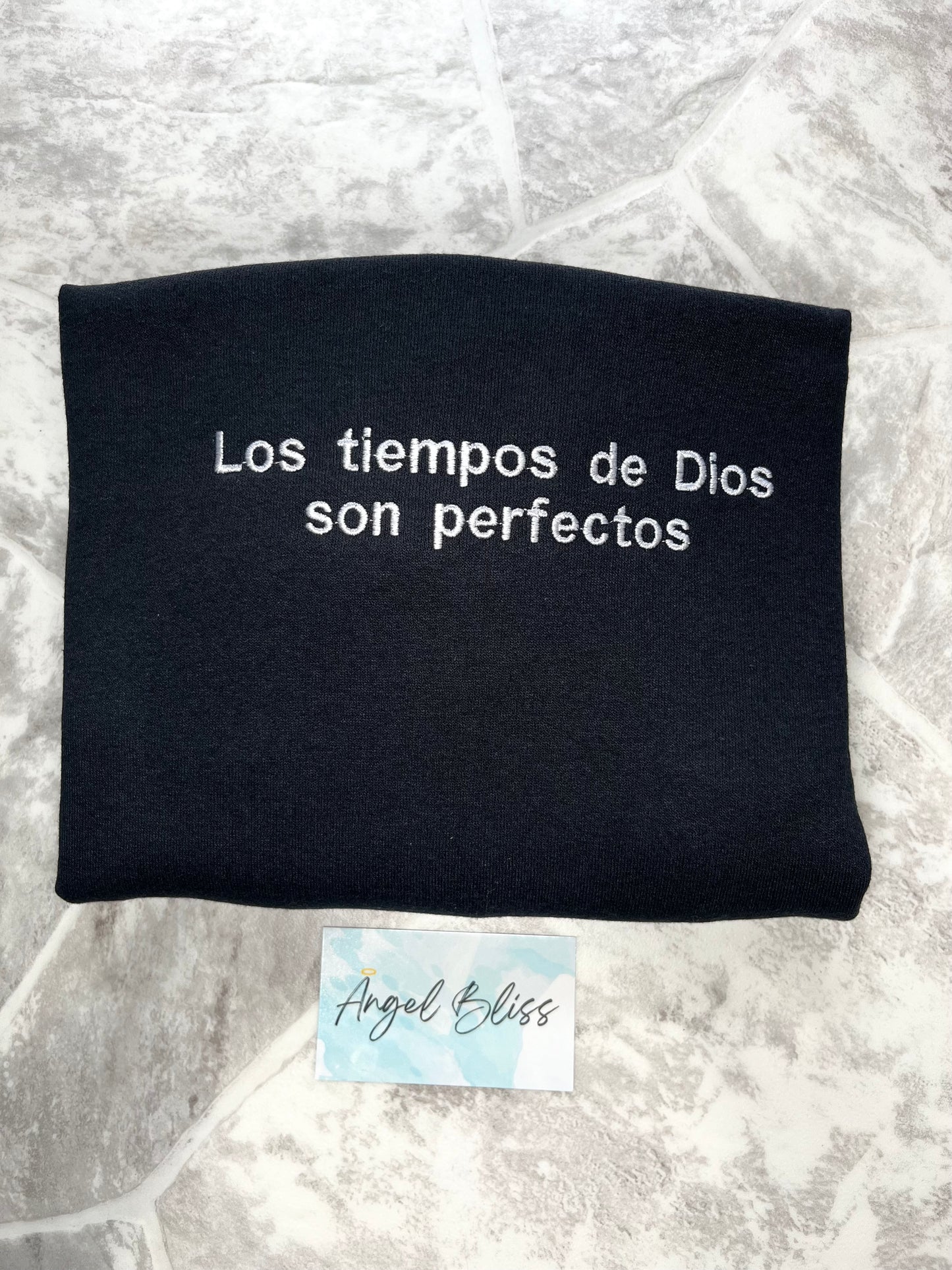 Los tiempos de Dios son perfectos embroidered sweater